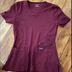 Small Wine Jaanuu Scrub Set